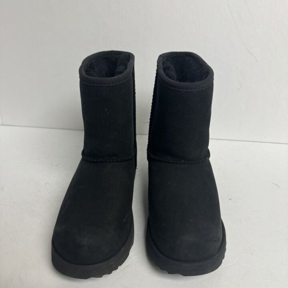 UGG Kids Classic II Boot Black Size 3 M Big Kid - Picture 3 of 6